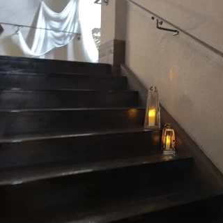 チャペルへ向かう階段