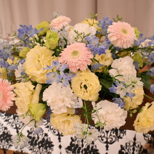 テーブル席お花|741672さんのザ・ミーツ マリーナテラスの写真(2396042)