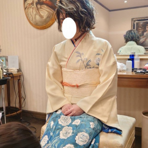 半衿、重ね衿、帯揚は複数持ち込んだ中から選んでもらいました|741677さんのSt. ヴァレンタイン福山/FIVESTAR WEDDINGの写真(2411787)
