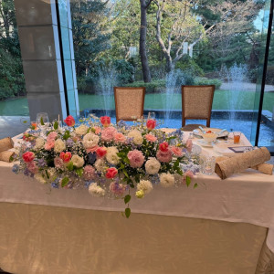 会場の実際の装花。フローリストがしっかりヒアリングしてくれる|741741さんの伊勢山ヒルズの写真(2396602)