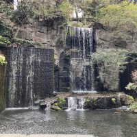滝前