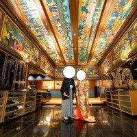 披露宴会場玄関での撮影