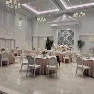 披露宴会場パリス