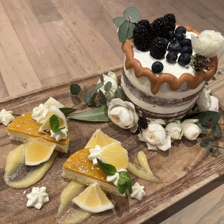 式が終わった後控室でウェディングケーキの3段目が食べられまし