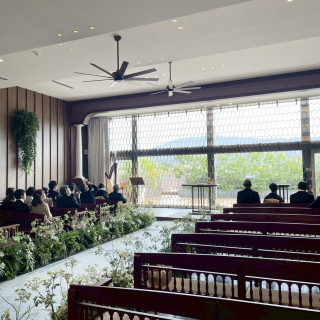 自然光の入る会場