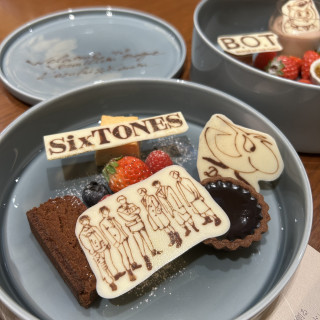 デザート(好きなものをチョコペンで書いてくださりました)