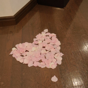 フラワーシャワー生のお花不可と言われましたがしてる方いました|742221さんのア・ラ・モードパレ＆ザ・リゾート（A LA MODE PALAIS＆THE RESORT）の写真(2399633)