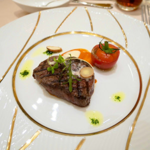 国産フィレ肉のグリエ フルーツトマトとフロマージュ|742270さんの山手迎賓館(神戸)/テイクアンドギヴ・ニーズウェディングの写真(2550161)