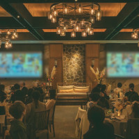 披露宴会場プロジェクター上映の雰囲気