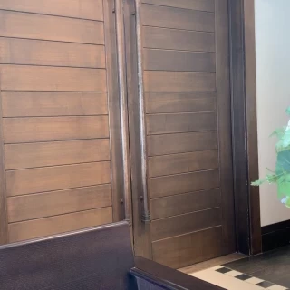 入場時の扉