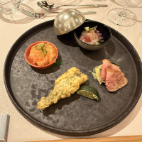 穴子の磯辺揚げ、紅ずわい蟹三杯酢ジュレ、合鴨醤油煮、海の幸