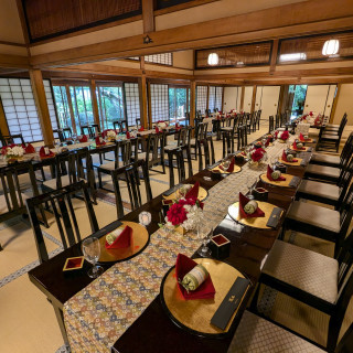 披露宴会場（桃林荘）