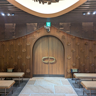 神殿の入口（杜乃宮）