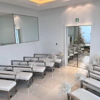 チャペルはややこぢんまりとした印象