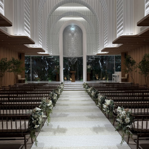 入った瞬間からナチュラルテイストで素敵すぎるチャペル|742740さんのBLEU GRACE OSAKA(ブルーグレース大阪)●BRASSグループの写真(2555834)