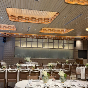 オープンキッチンでフランベ演出も可能|742740さんのBLEU GRACE OSAKA(ブルーグレース大阪)●BRASSグループの写真(2555820)