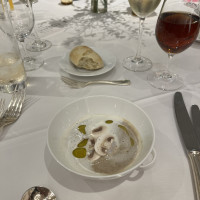 季節野菜のブルーテとパンと、テーブル装飾