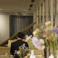 披露宴会場のピアノ