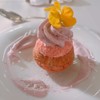 試食で食べたスイーツが美味しくて当日も同じものを依頼