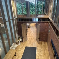 ホワイエ上から