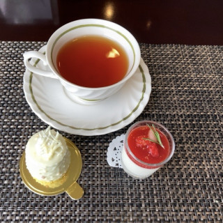 デザートと紅茶