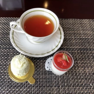 デザートと紅茶