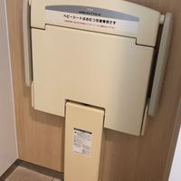 会場内のベビー用シート