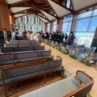 開放感のある明るいチャペルです