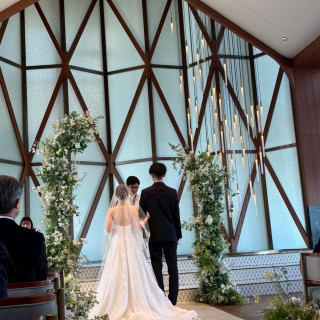 前面はガラス張りではないので天気に左右されません!