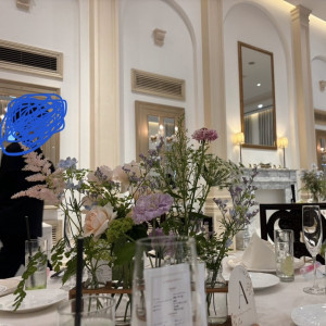 ゲストテーブルの装花|743041さんの北山迎賓館/テイクアンドギヴ・ニーズウェディングの写真(2405758)
