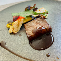 柔らかく美味しいお肉
添え物のお野菜も全ておいしかったです。
