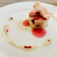 見た目も可愛く上品な味のケーキでした！