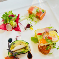 糸島の野菜をふんだんに使用した絶品テリーヌです。
