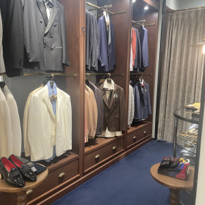 マリゾンの中のドレスショップ。
新郎の衣装も豊富にありました|743120さんのOCEAN&RESORT MARIZON(オーシャン＆リゾート マリゾン)の写真(2406143)