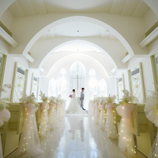 チャペルは白を基調としています。