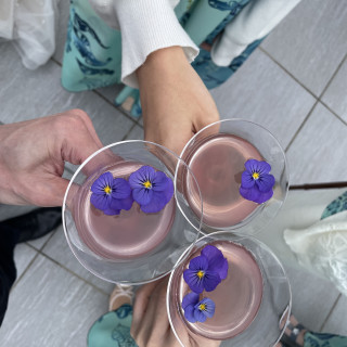 シグナチャーカクテルで乾杯