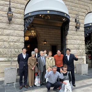結婚式が終わってから親族の集合写真|743403さんの神戸セントモルガン教会の写真(2407792)