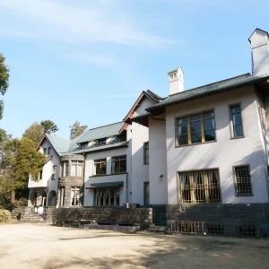 細川侯爵邸の建物とガーデン|743532さんの旧細川侯爵邸(和敬塾本館・東京都指定有形文化財)の写真(2411623)