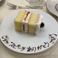 デザートプレートも素敵に仕上げてくれました