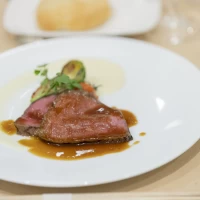 お肉料理