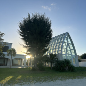 入口とは逆からのチャペルの写真です。|743781さんの太陽が彩る自然の教会の写真(2541168)