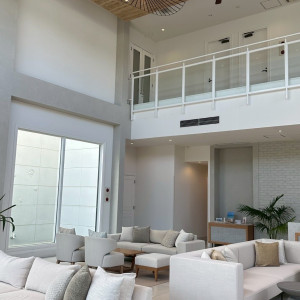 チャペル前の待合室です。|743781さんの太陽が彩る自然の教会の写真(2541179)