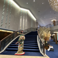 披露宴ロビーの大階段