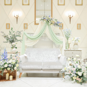 高砂です。ソファは複数の中から選択しました。|743975さんの山手迎賓館（神戸）/テイクアンドギヴ・ニーズウェディングの写真(2411323)