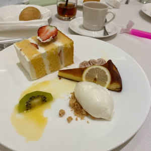 デザート(ウェディングケーキ)|743975さんの山手迎賓館（神戸）/テイクアンドギヴ・ニーズウェディングの写真(2411580)