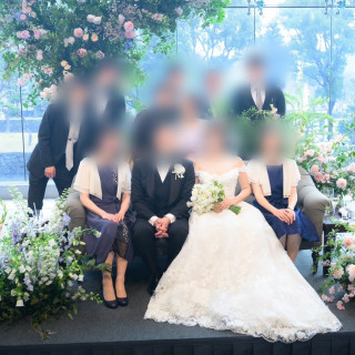 新郎新婦との集合写真