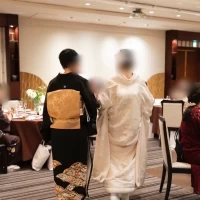 新婦お色直し前の退場