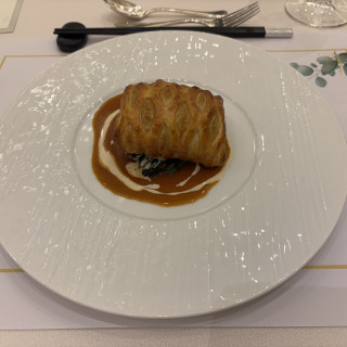 コース料理のパイ包み