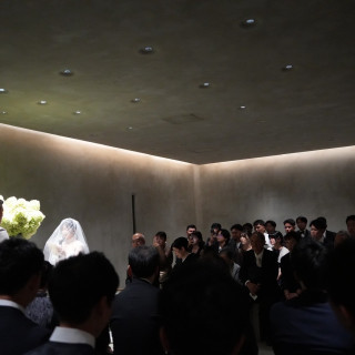 向かい合あわせの座席。みんなの顔がみえて緊張せず楽しめました