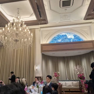 披露宴会場です。
外にはプールもあります。